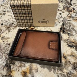 New w/ tags - Boconi Men’s Leather Wallet